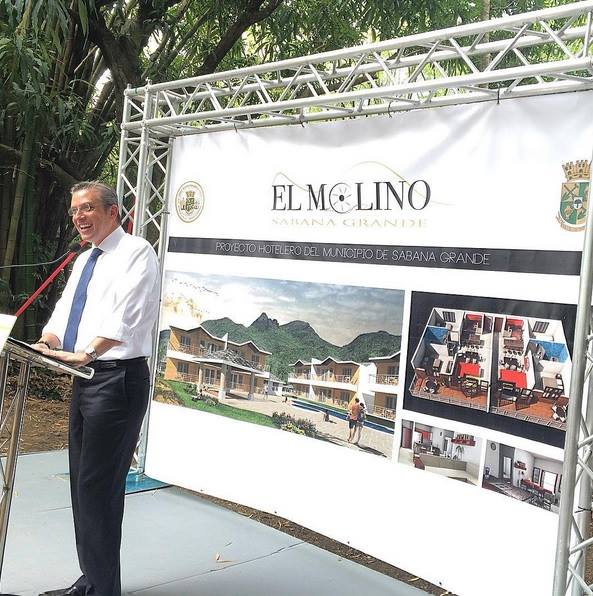Colocan primera piedra del hotel El Molino en Sabana Grande - Univisión