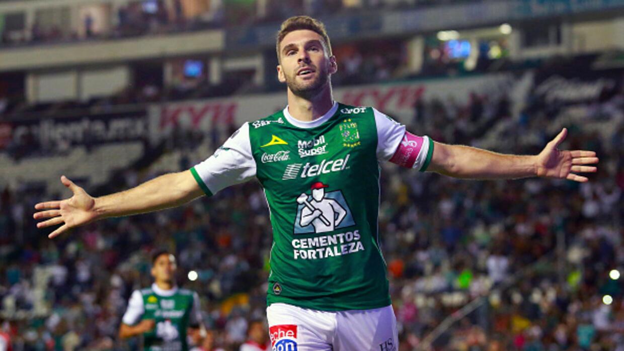 Boselli llegó a 200 goles y León eliminó a Celaya
