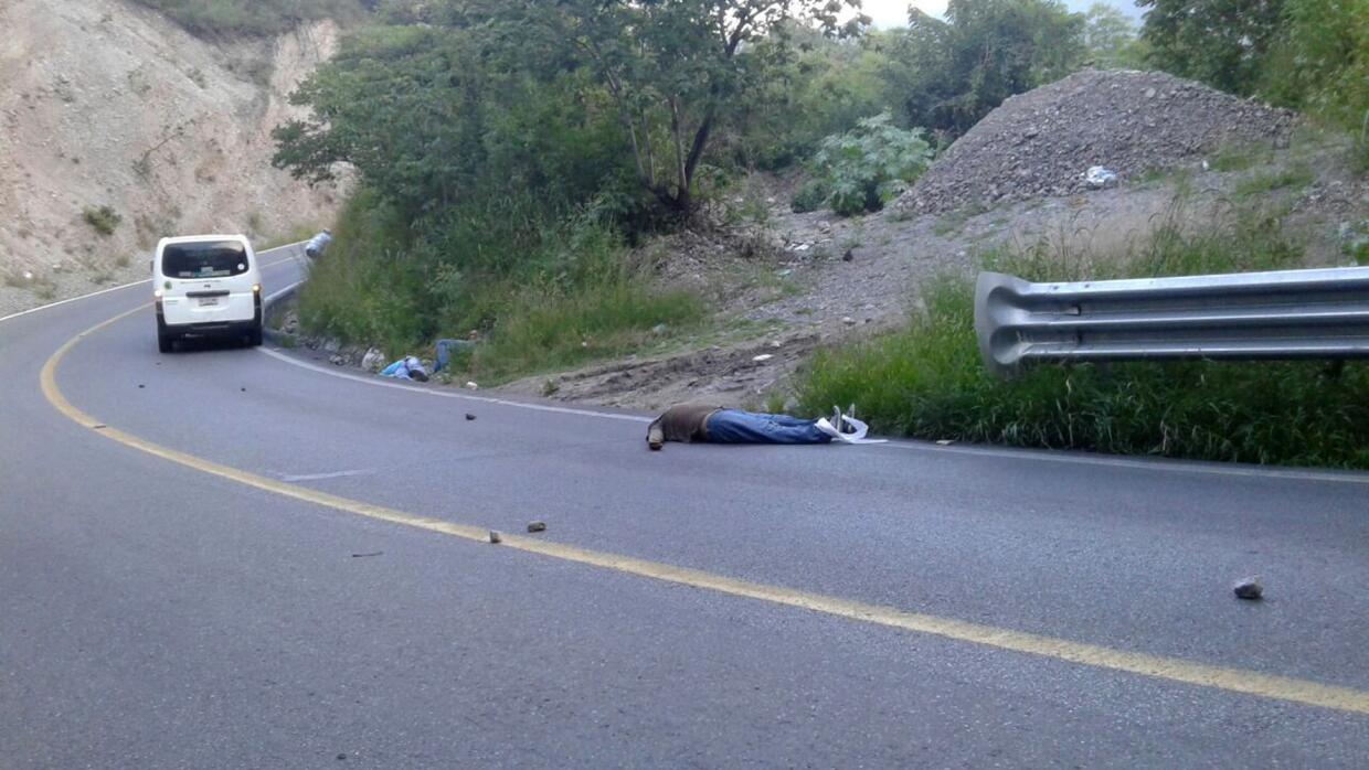 La carretera donde ocurrió el asalto y asesinatos.