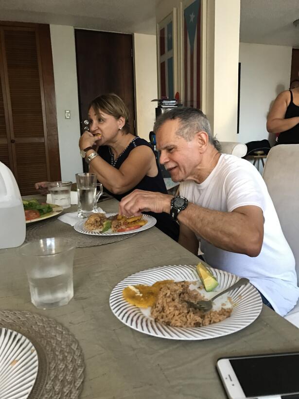 Las primeras imágenes de Oscar López al salir de prisión después de 35 a...