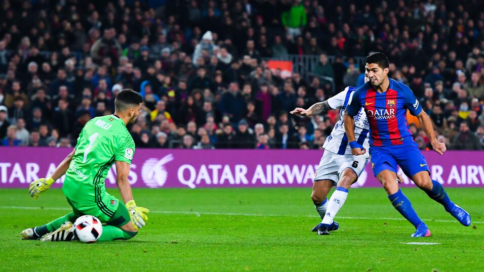 Los azulgranas golearon 5-2 a la Real Sociedad y el Barça consiguió su p...