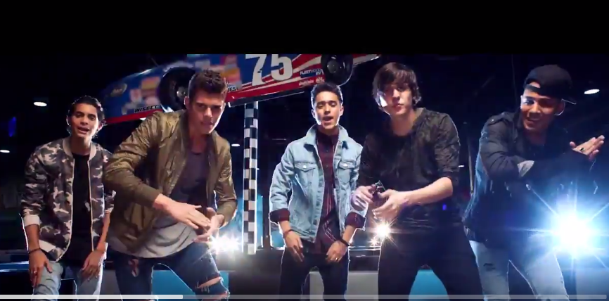 CNCO estrena video de 'Reggaetón Lento', la favorita de 