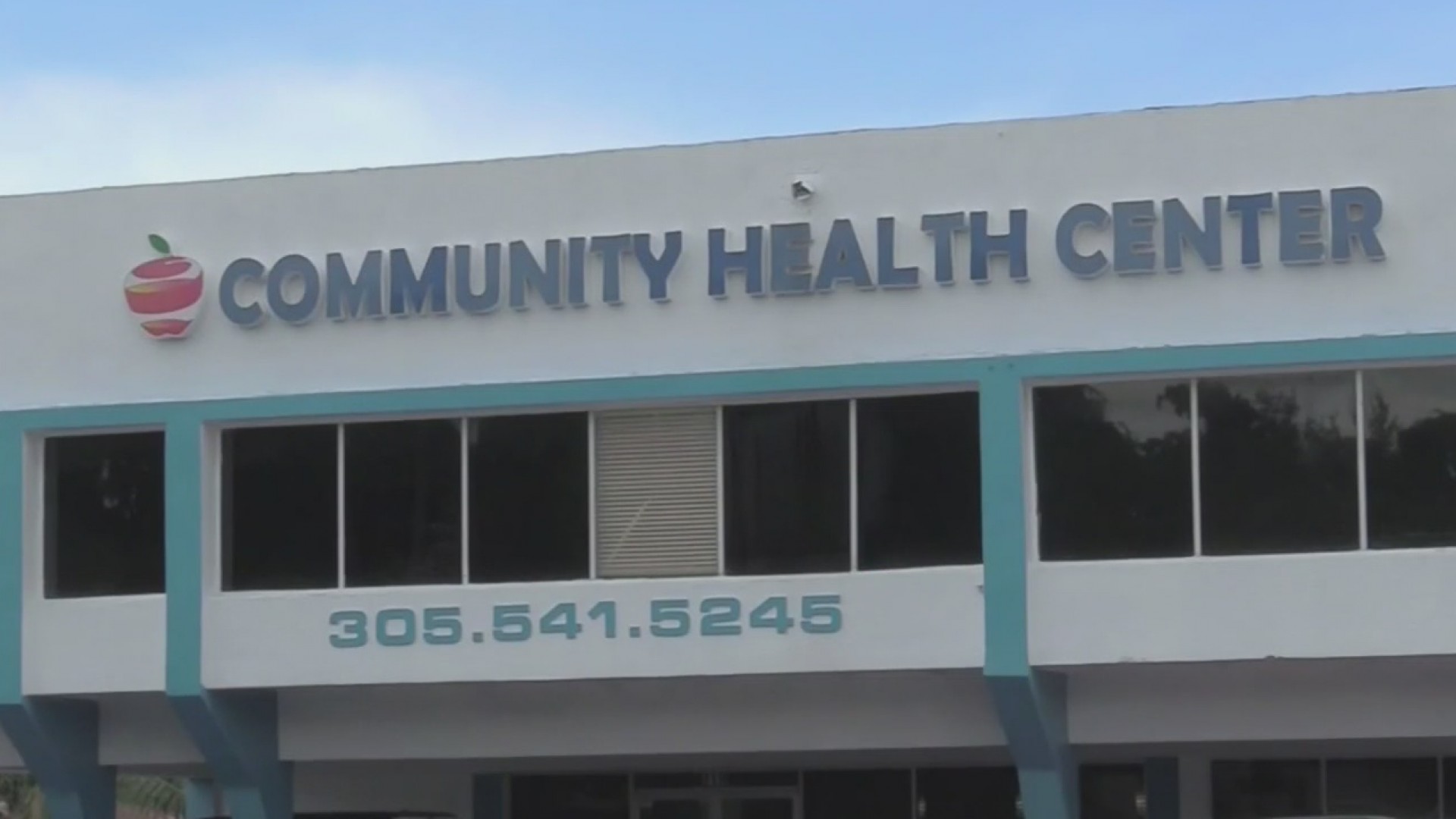 Clínica de Miami ofrece servicios médicos gratuitos a personas de bajos