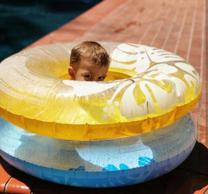 Silvia Navarro y su beb&eacute; son igualitos