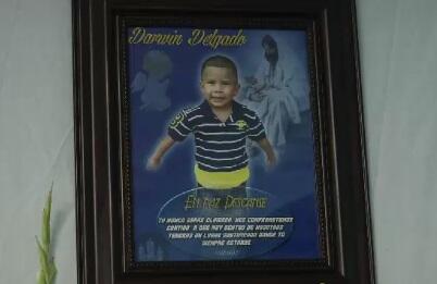 Darwin Delgado, de 4 años de edad, fue víctima de un hogar violento Darw...