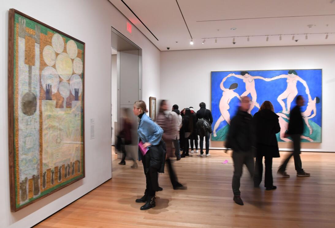 Según el MoMa, siete trabajos del pintor sudanés Ibrahim el-Salahi, del...