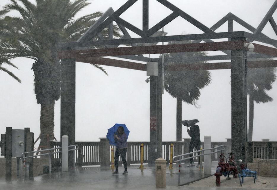 Lo que deja la tormenta tropical Colin a su paso por Florida colin7.jpg
