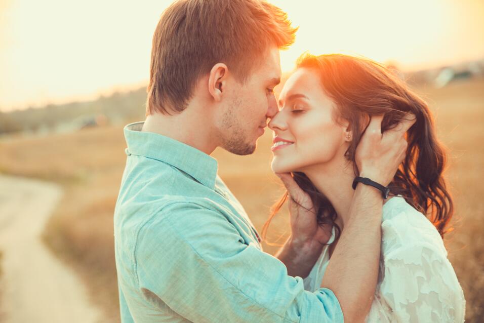 Horoscope Thursday, September 14 - Univision - Univision 13 parejas