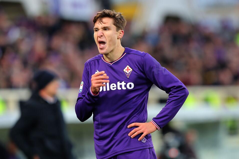 El italiano Federico Chiesa viene en un buen nivel con la Fiorentina y e...