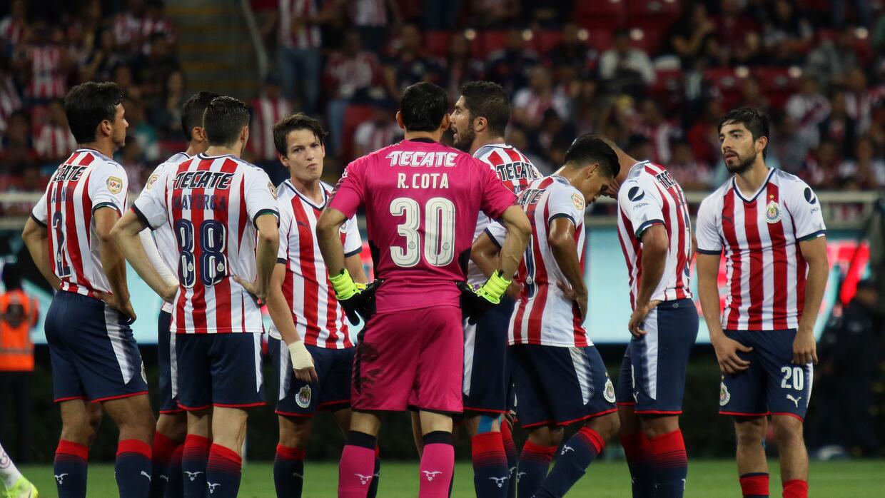 Resultado de imagen para Chivas mal inicio