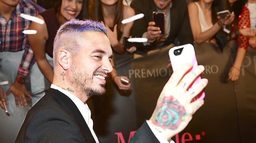 Siete looks para sacarle lo salvaje a J Balvin en Latin GRAMMY Lead-J-B...