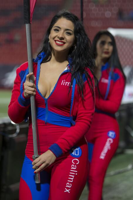Los estadios de la Liga MX se engalanaron con lindos rostros que engalan...