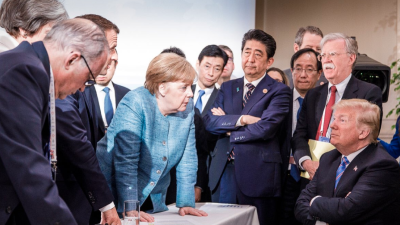 Esta foto resume la incómoda cumbre del G-7 en Canadá