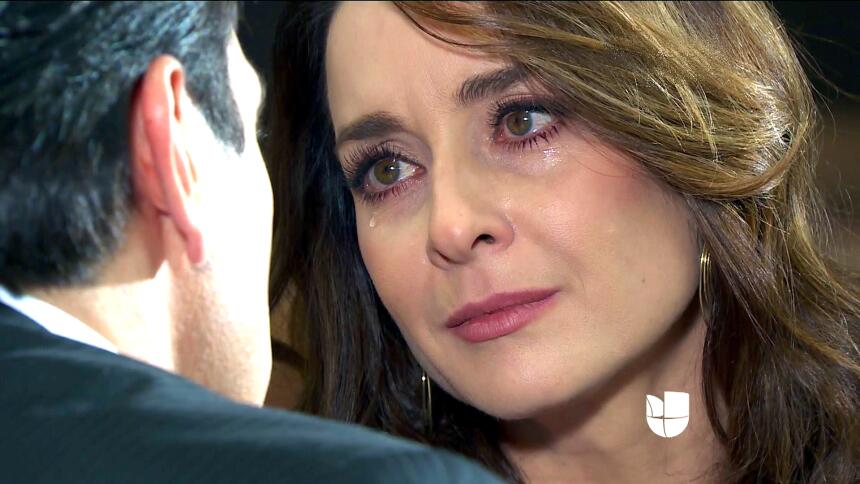 ¡Julia y Arturo le dijeron adiós a su amor! FBD121C2B6F4462AAA6C2DF35D38...