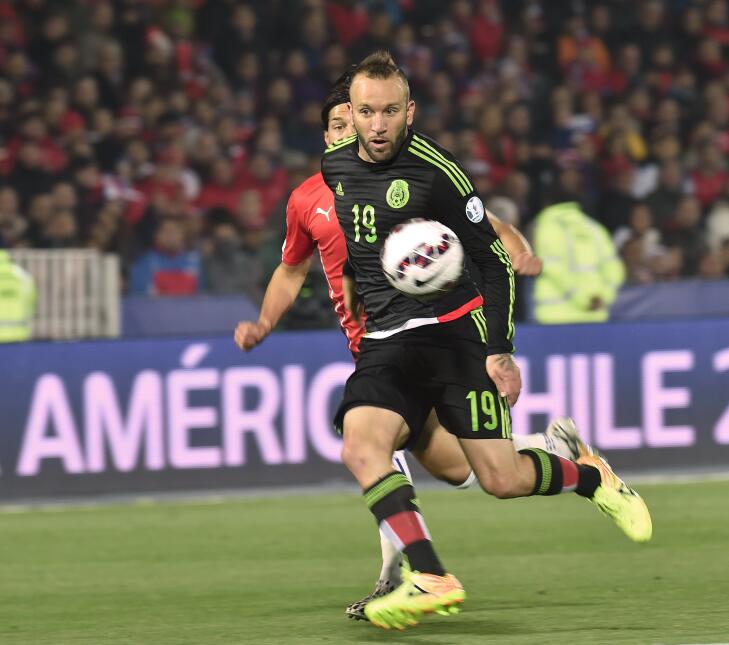Chile y México regalan un gran empate