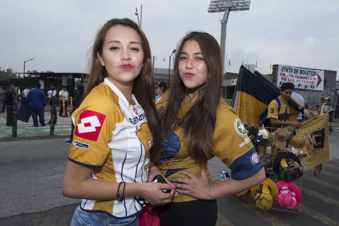 El colorido de la afición en la Jornada 3