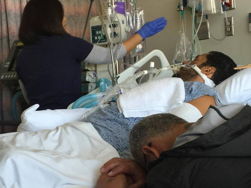 El padre de Vincent Valenzuela se despide de su hijo antes de su muerte