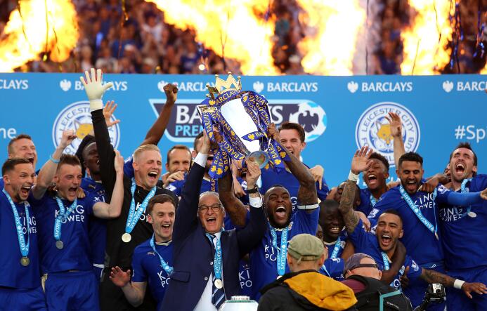 El Leicester vivió un día de fiesta celebrando su campeonato de la Premier.