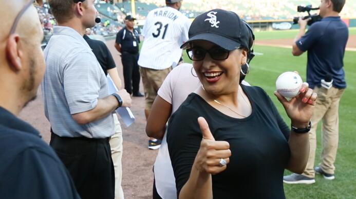 Vicky Aguilera realizó un excelente lanzamiento en el juego. Mira el gra...