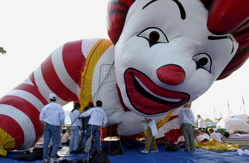 Estos son los personajes que estaban de moda durante el famoso desfile a...