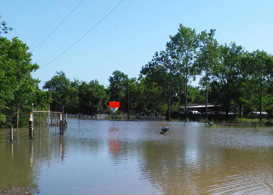 Dayton, uno de los poblados texanos que amaneció bajo el agua