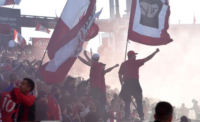 El poderío escarlata de Toronto FC se hace sentir en el Equipo de la Sem...