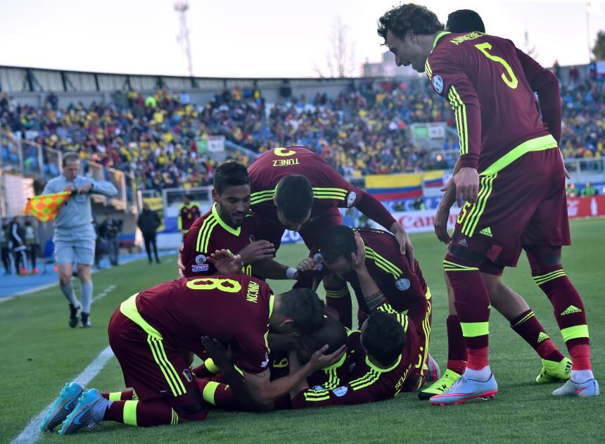 Venezuela derrota a Brasil