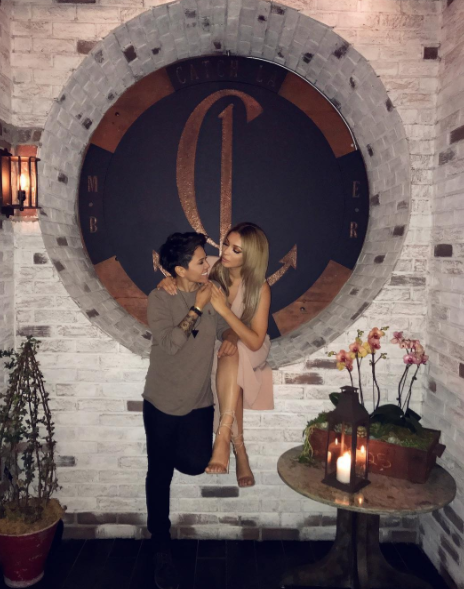 Latina - JOSEPHINE OCHOA SALIO DEL CLOSET Y PRESENTA A SU PAREJA ?url=https%3A%2F%2Fcdn1.uvnimg.com%2F5e%2Fe9%2Fb06efbf54a7fae96cd442950e92c%2Fscreen-shot-2017-07-24-at-2.15.37%20PM