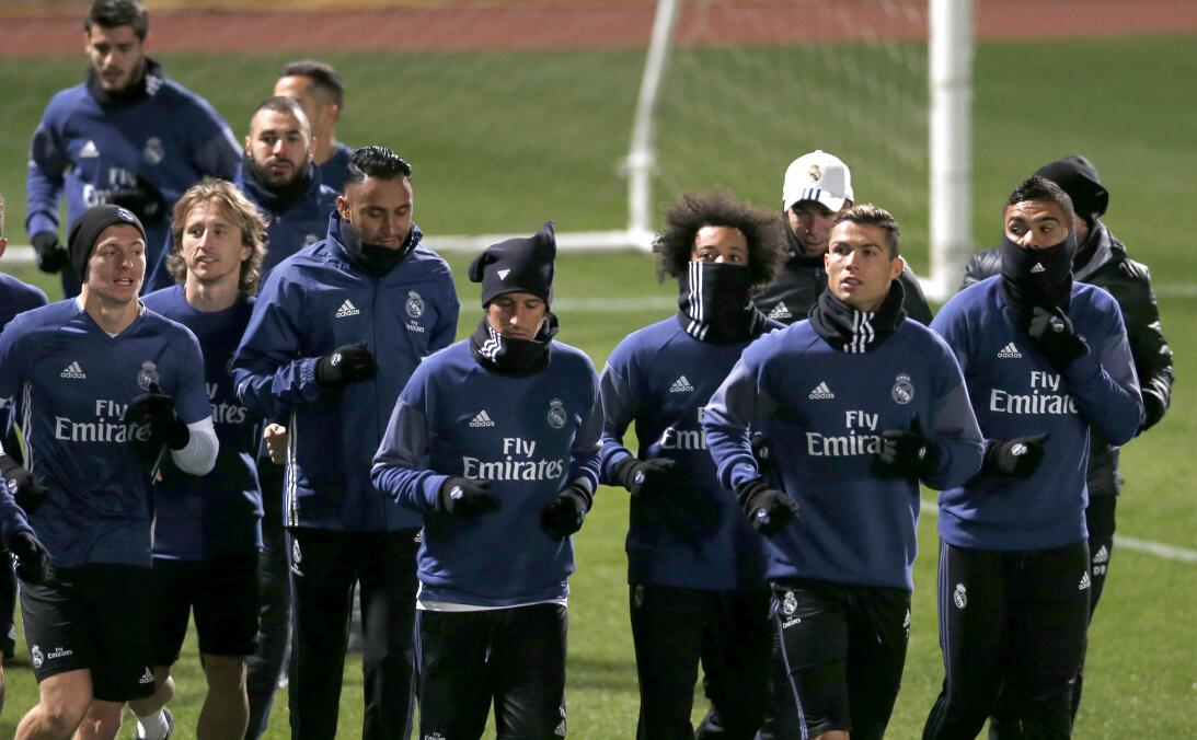 Frío y buen ánimo en práctica de Real Madrid para final de Mundial de Cl...
