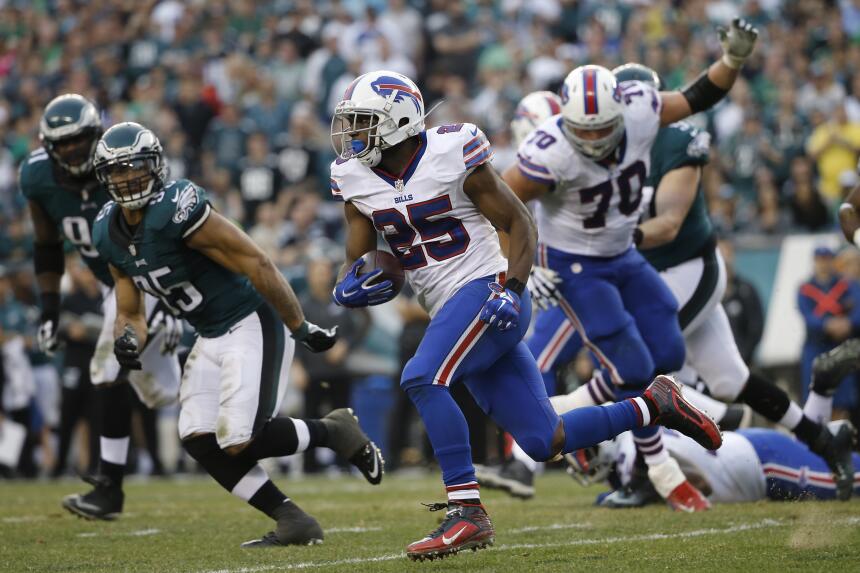 Los Philadelphia Eagles vencieron 23 - 20 a los Buffalo Bills para coloc...