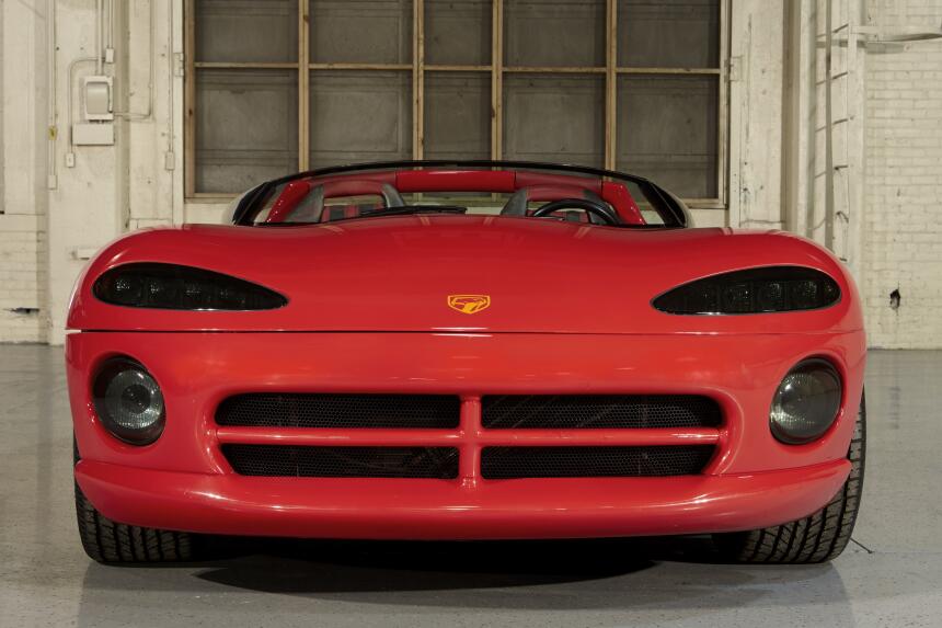 Breve historia gráfica del Dodge Viper HS989_017DG.jpg