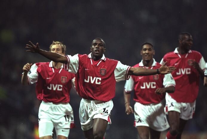 10. Arsenal F.C. (1997/1998): aquel equipo de los Gunners, dirigidos por...