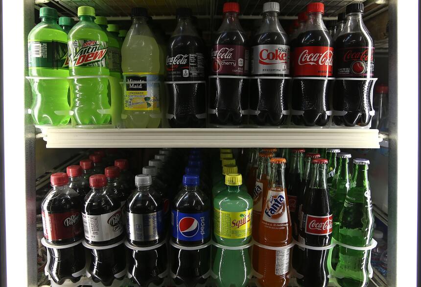 Las sodas deberán alertar sobre los riesgos de obesidad, diabetes y daño...