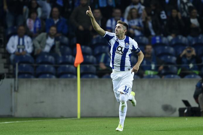 Héctor Herrera fue figura en el triunfo de Porto en Champions gettyimage...