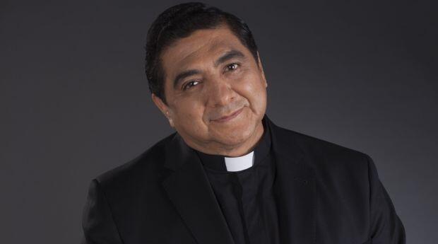 Carlos Bonavides, un comediante en las telenovelas - Univision
