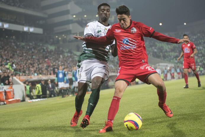 Djaniny brilló y Santos se quedó con el triunfo en su casa ante Lobos 20...