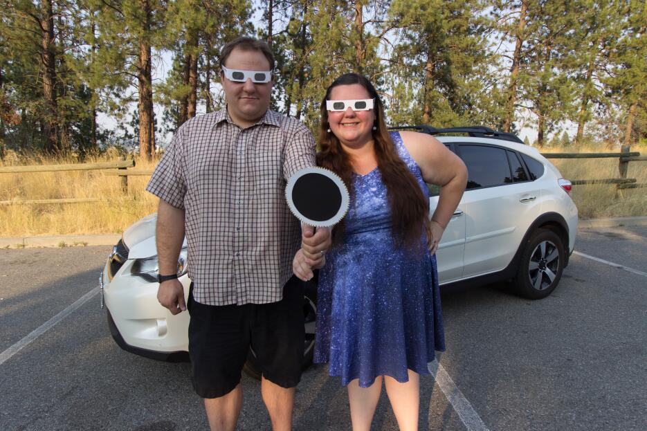 Estos enamorados se casaron en Wyoming exactamente cuando la luna tapó c...