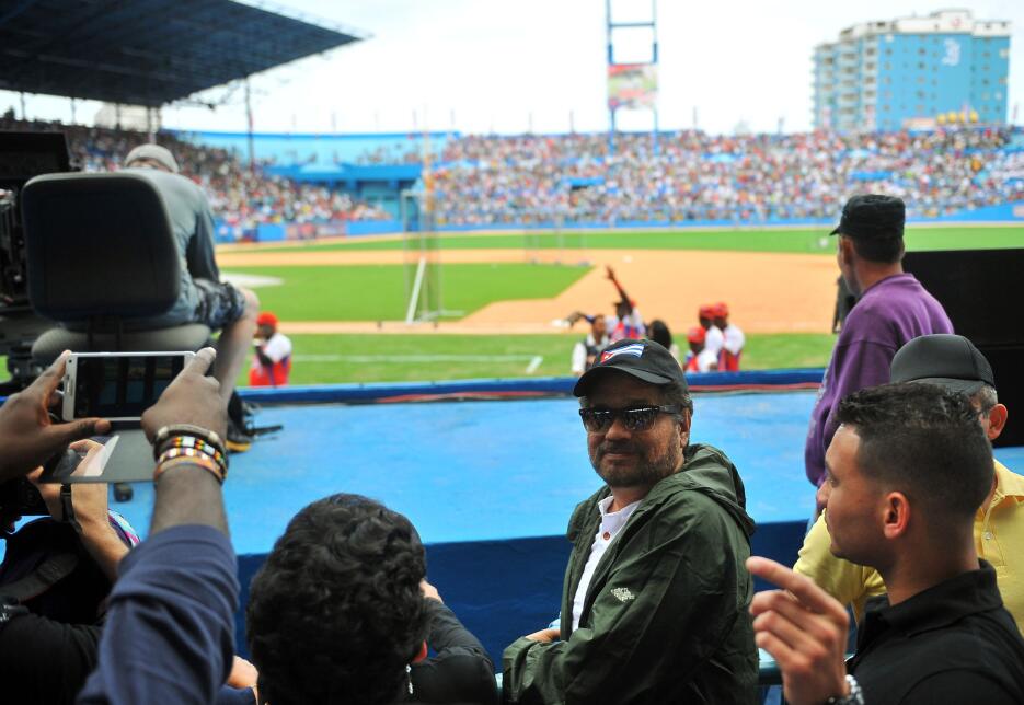Playball: guerrilleros de las FARC en el partido Tampa Bay-Cuba farccuba...